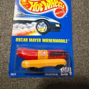 Hot Wheels Oscar Mayer Wienermobile Toy Car - Red & Yellow
